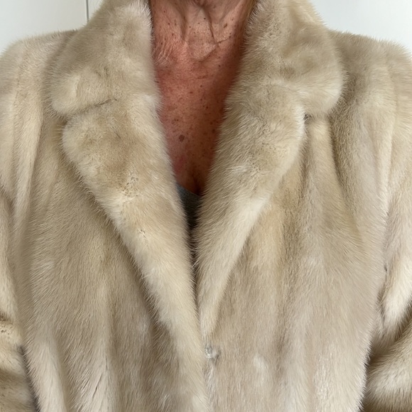 Tourmaline Mink Coat Notch Collar Coat - Picture 8 of 10